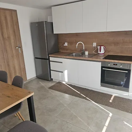 - Topolianska * מיכלובצ'ה