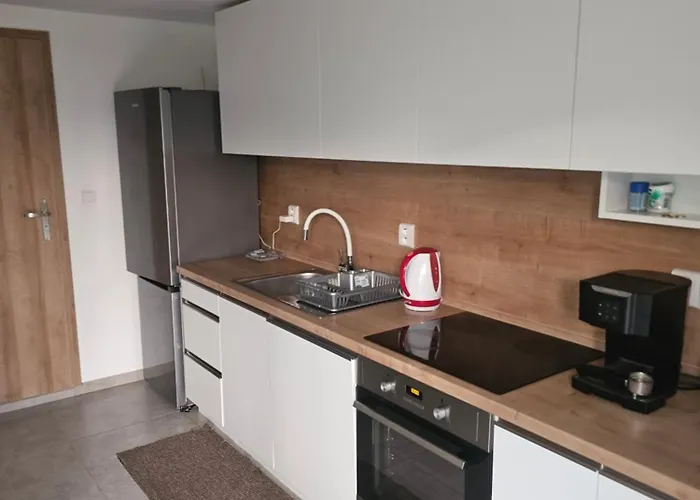 - Topolianska מיכלובצ'ה