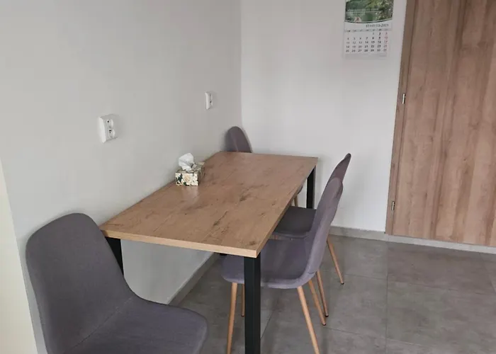 דירה - Topolianska