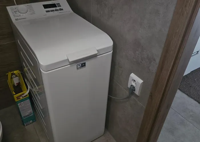 - Topolianska * מיכלובצ'ה