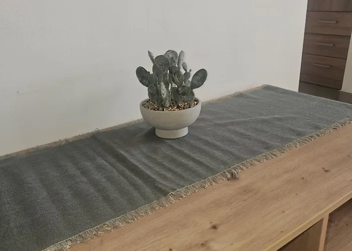 - Topolianska * מיכלובצ'ה